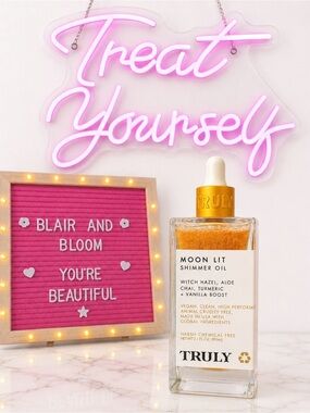 Truly Beauty Moon Lit Shimmer Oil - DISCONTINUED - HTF!